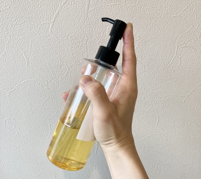 クレンジングオイル